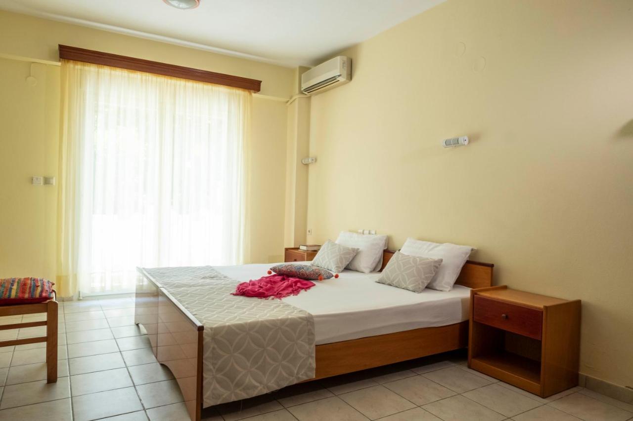 Aristides Hotel Fourka Exterior foto